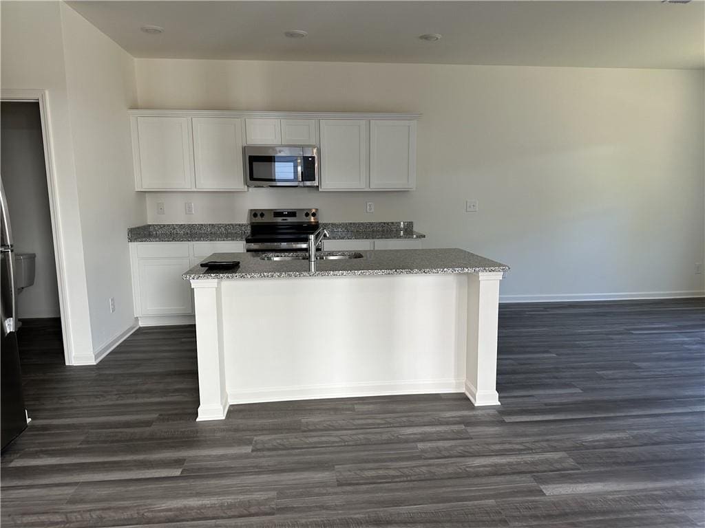 Photo - 5014 Elowen Ln