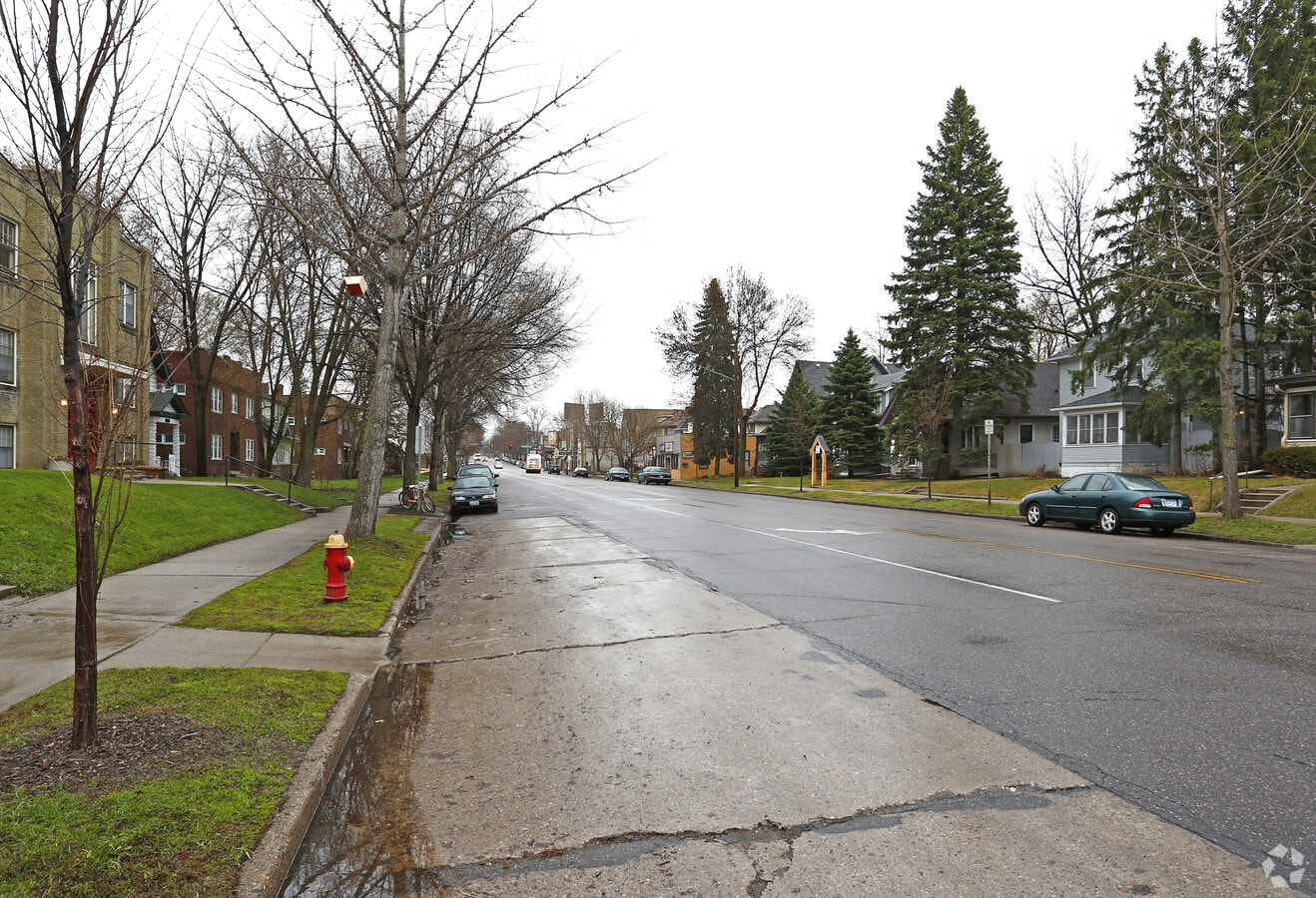 Groveland Terrace - Groveland Terrace Apartments