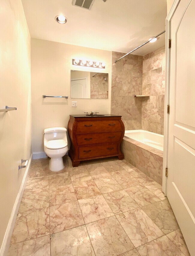 Photo - 661 Bennington St Unit #2