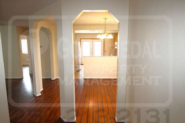 Photo - 505 Perseus Dr