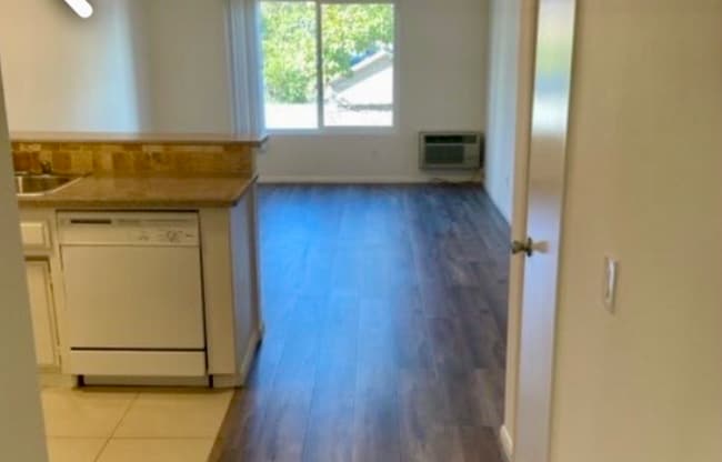 Photo - 3838 Vinton Ave Unit Floor2