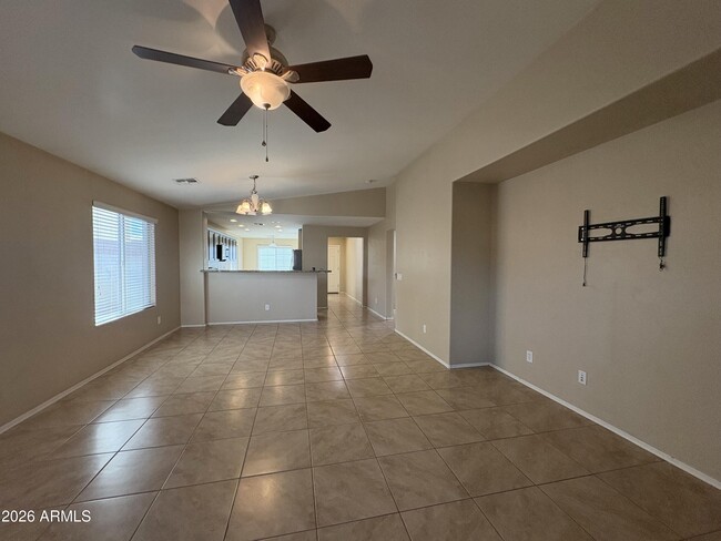 Photo - 2190 E Hazeltine Way