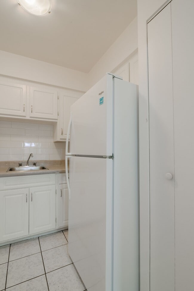 Photo - 2400 Av. Van Horne Unité 201