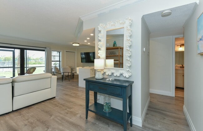 Photo - 1605 S US Hwy 1 Unit V3-103