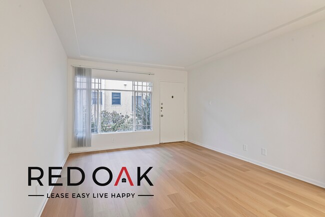 Cozy One Bedroom Walk-Up with Tons of Natu... - Cozy One Bedroom Walk-Up with Tons of Natu... Condo Unit 3