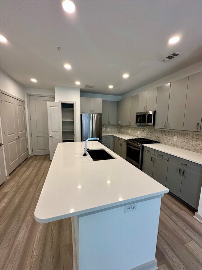 Photo - 3636 W Dallas St Unit 359