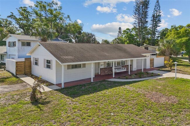 Photo - 3777 67th St N