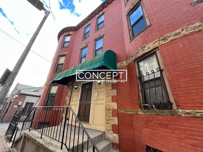 Photo - 24 St Cyprians Pl Unidad 2R