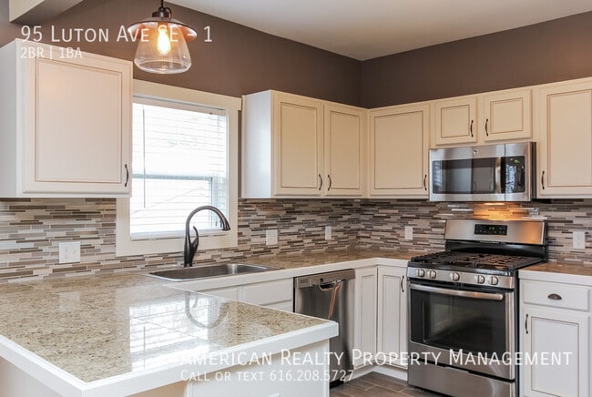 Photo - 95 Luton Ave SE Unit 1