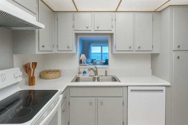Photo - 6000 N Ocean Blvd Unit 15B