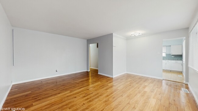 Photo - 1317 Mackinaw Ave