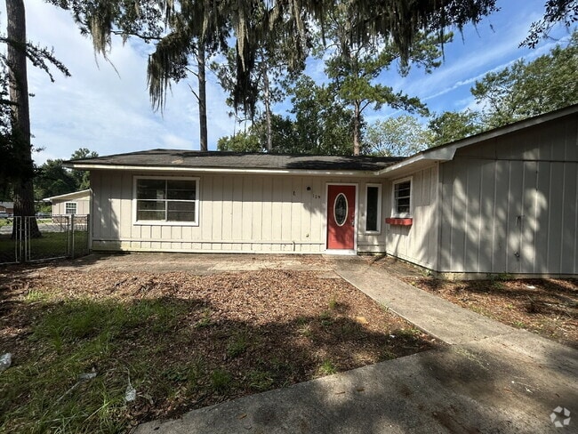 Building Photo - Duplex For Rent Rental