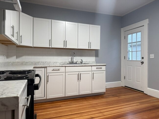 Photo - 5 Lothrop St Unit 1F