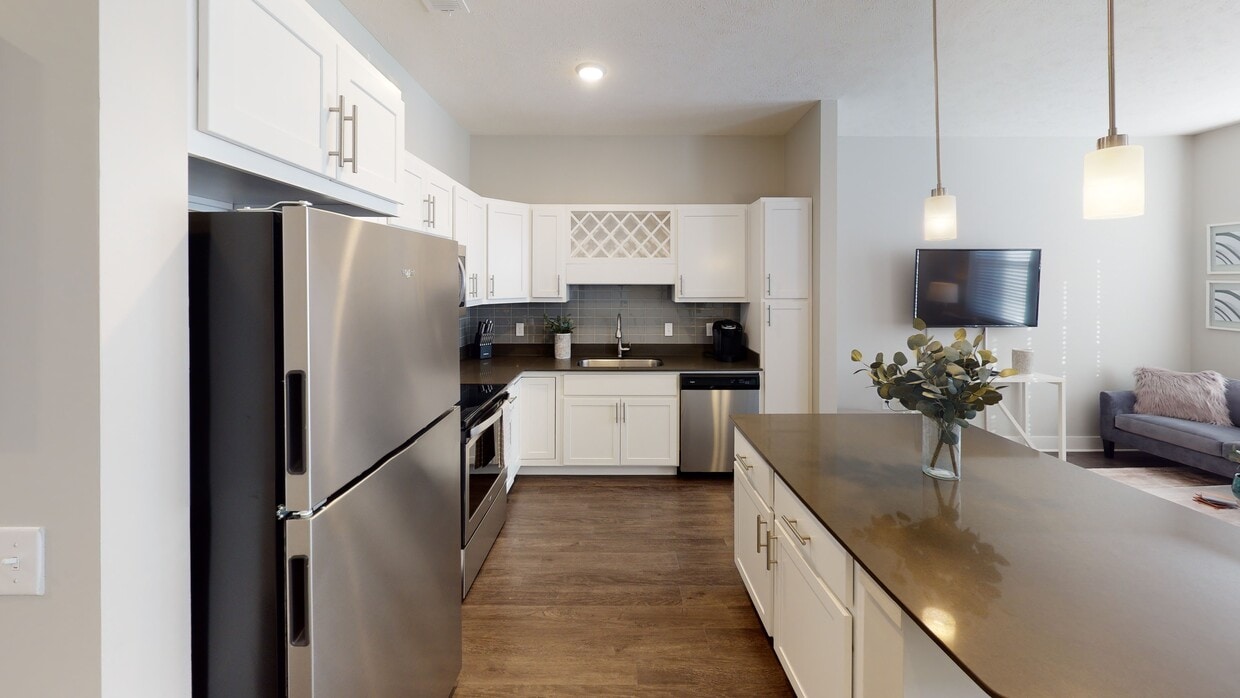 Photo - Broadmoor at Rivers Edge Apartments