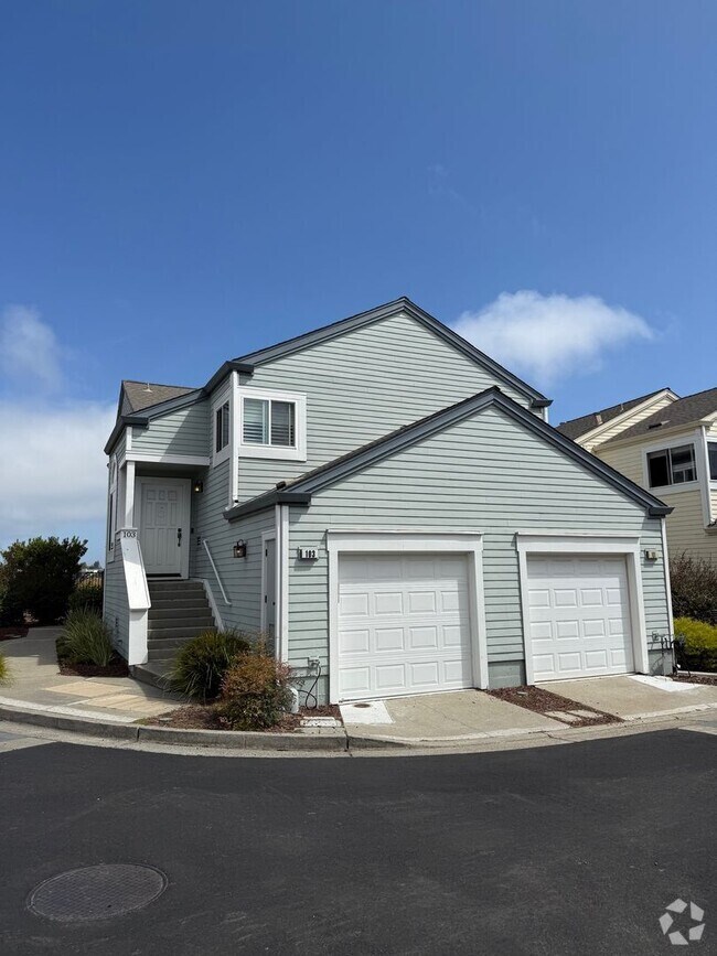 Building Photo - Alameda's most sought after gated communit... Rental