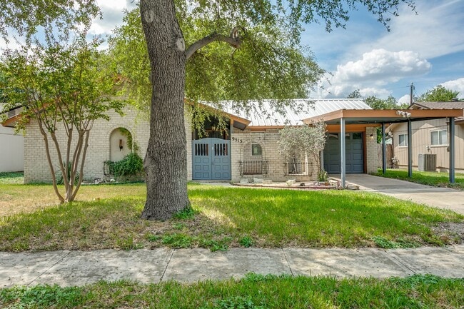 Building Photo - 3-bedroom home in North Star Hills