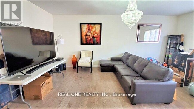 Photo - 91 Orchardcroft Rd