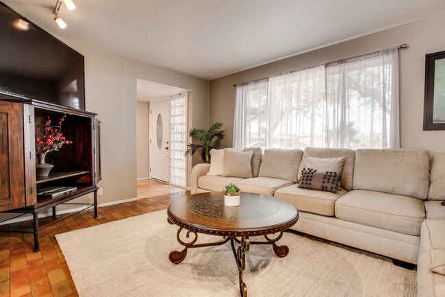 Photo - 9530 E Baker St