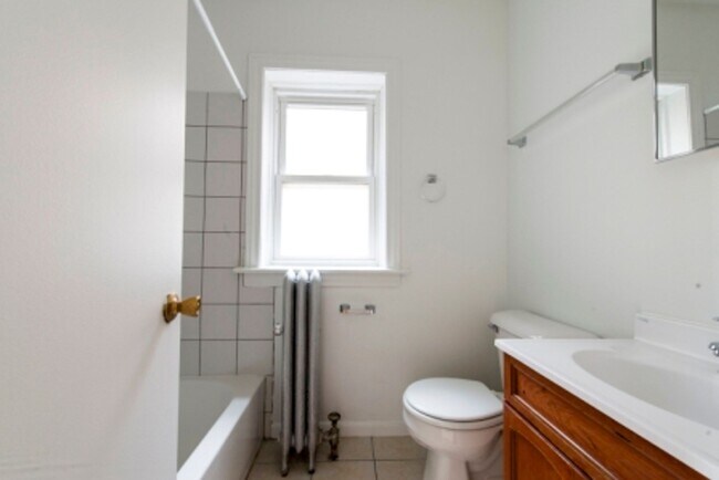 1448 W 83rd