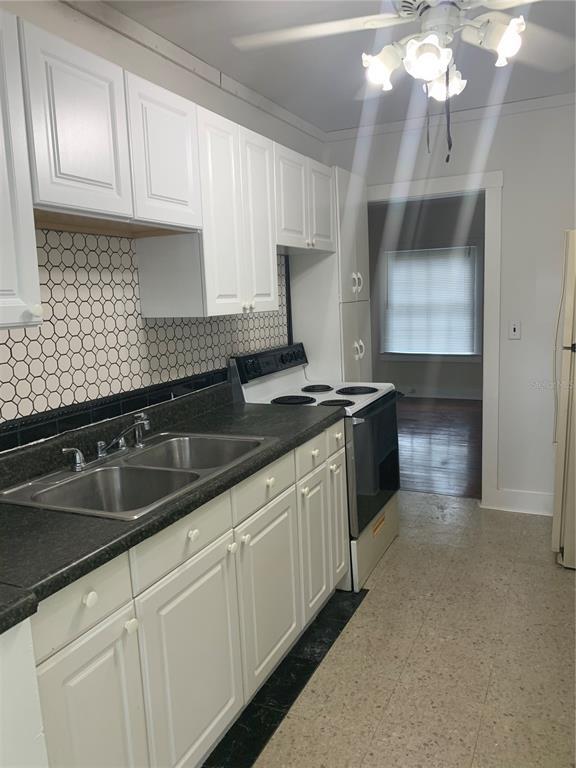 Photo - 111 Stewart Ave Unidad 2