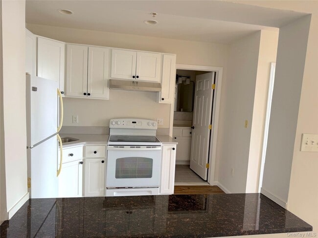 Photo - 315 Main St Unit 3