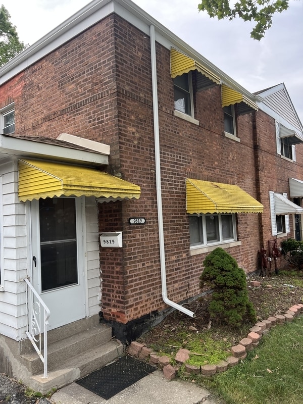 Photo - 9819 S Clyde Ave