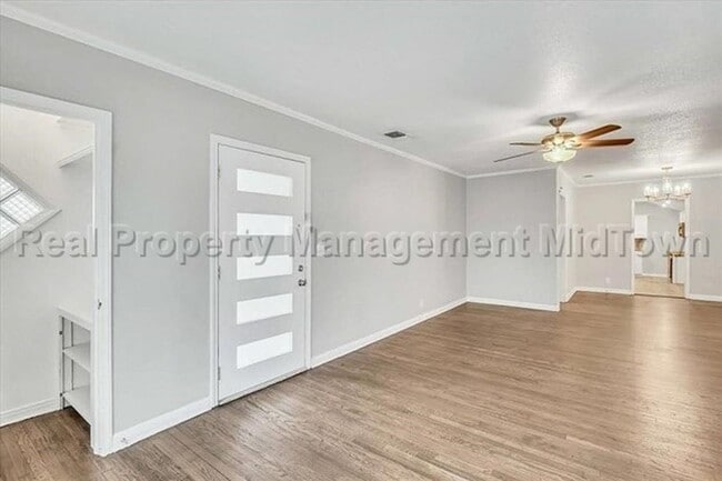 Photo - 6400 Greenway Rd