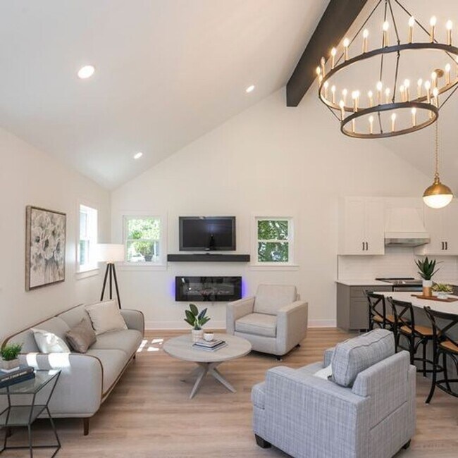 2800 W Kirkwood Ave House House Rental in Nashville, TN