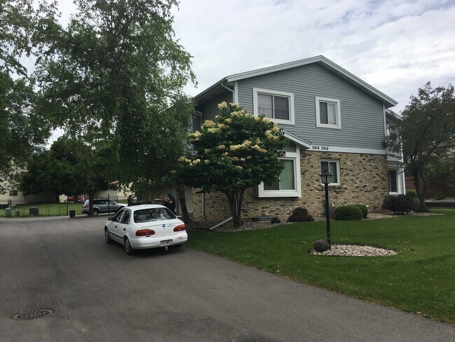 Enterprise Car Rental Madison Wi RENT THIS CUTE HOME ON