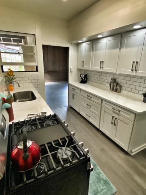 Photo - 2886 Komaia Pl