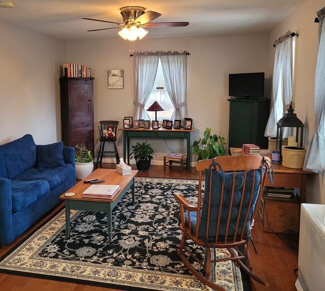 Building Photo - 432 Stackpole Rd Unit 432A Rental