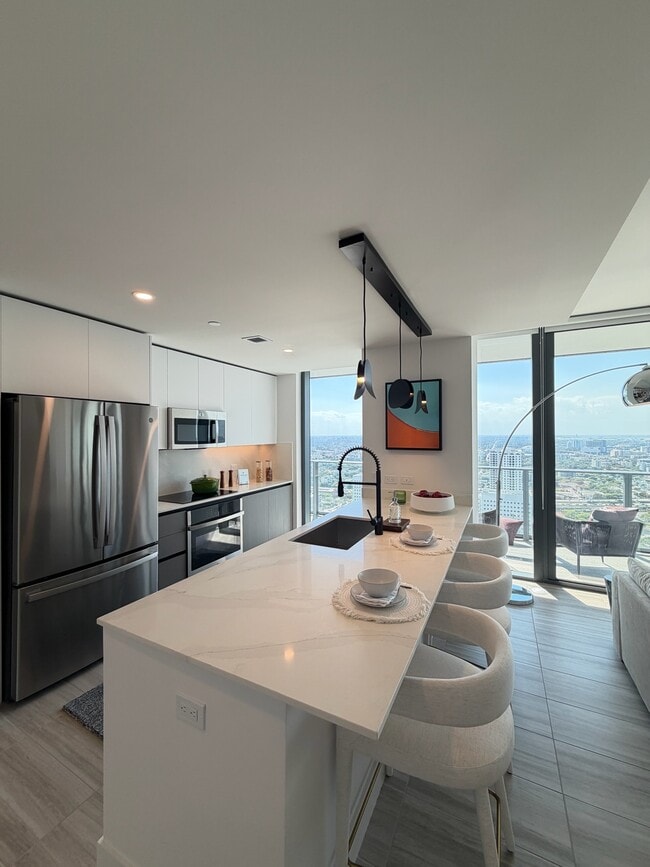 Building Photo - 501 N Miami Ave Unit B2