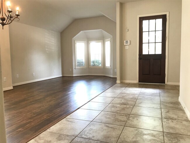 Building Photo - 26418 Cole Trace Ln Rental