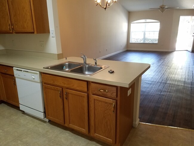 Photo - $1495 - 3/2/1 - Duplex Palm Coast - Move In Special