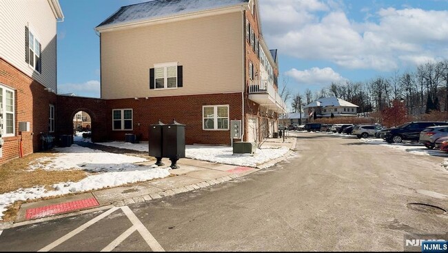 Photo - 54 Landmark Ln Unidad 54