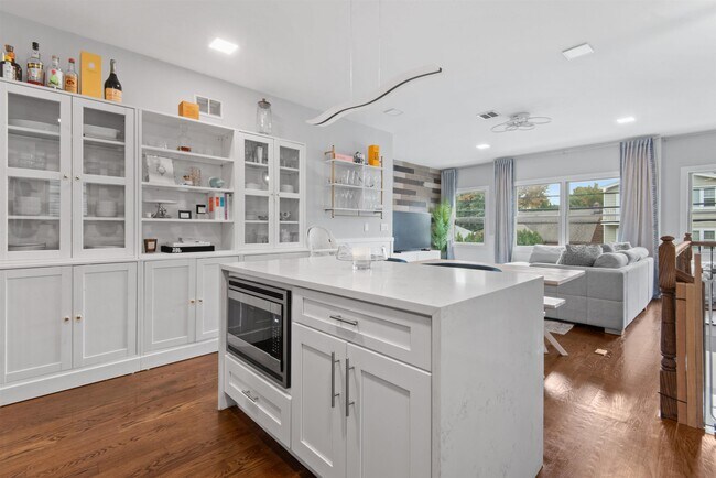 Photo - 114 Bleecker St Unit #1