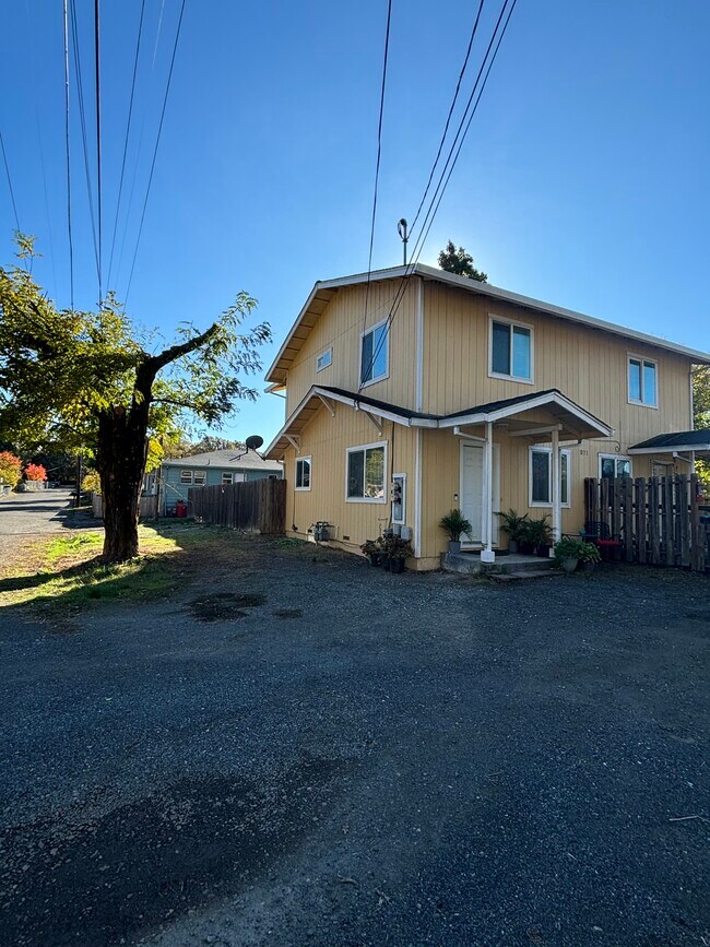 Photo - 271 Holly St Townhome