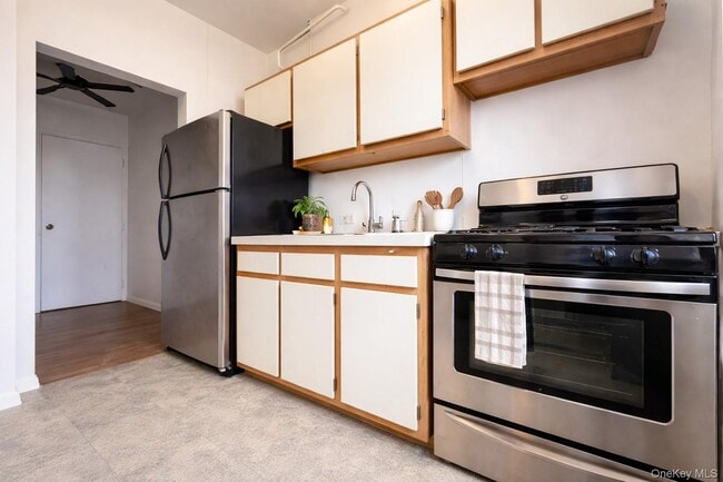 Photo - 10 Franklin Ave Unit 2MEF