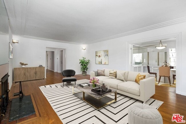 Photo - 486 Denslow Ave