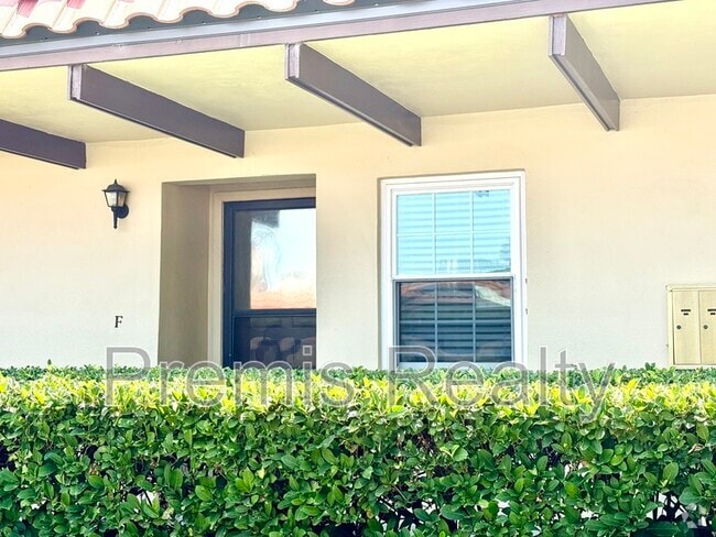 Building Photo - 1701 Pinehurst Rd Rental