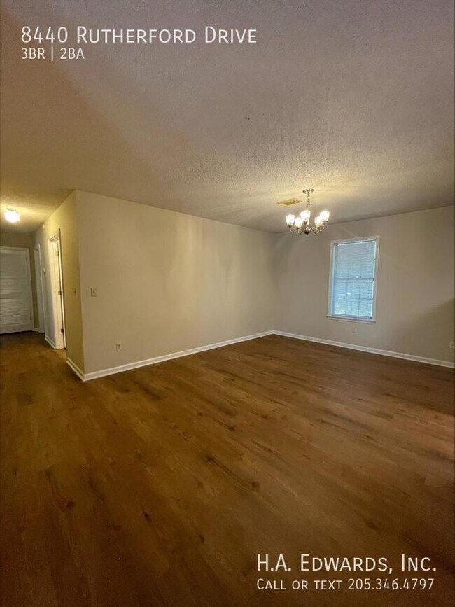 Photo - 8440 Rutherford Dr