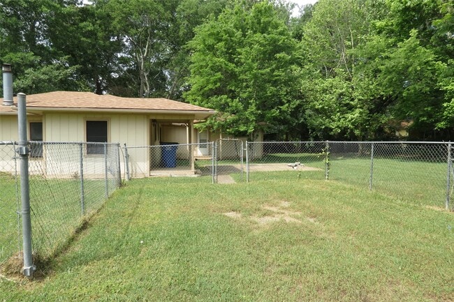 Photo - 380 Keeland Dr