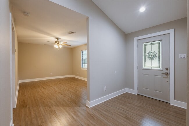 Photo - 12028 Cedar Ln