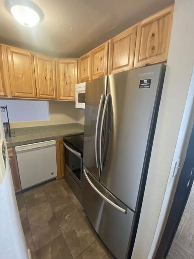 Photo - Condo For Rent