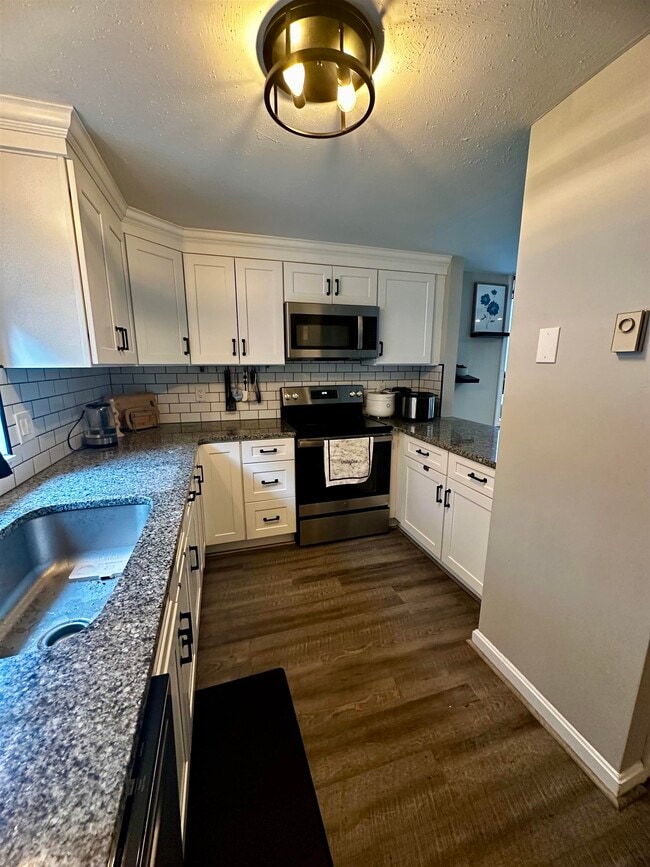 Photo - 22 Essex Grn Dr