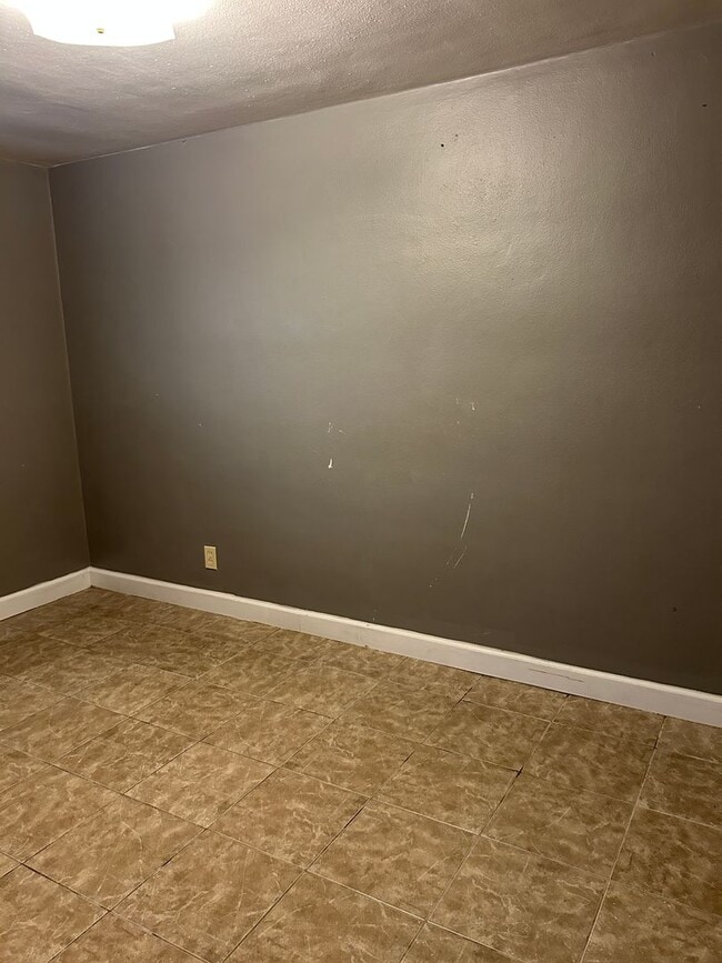 Photo - 25 Meta Dr Unit 25 B Meta Drive