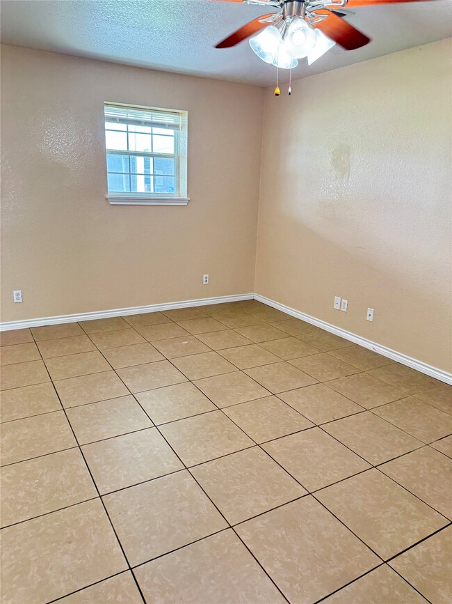 5939 Farm to Market Rd 1459
