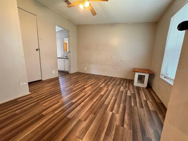 Photo - 2715 Massee Rd
