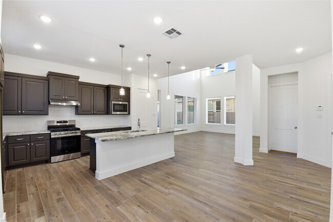 Photo - 7734 Clover Gully Ln