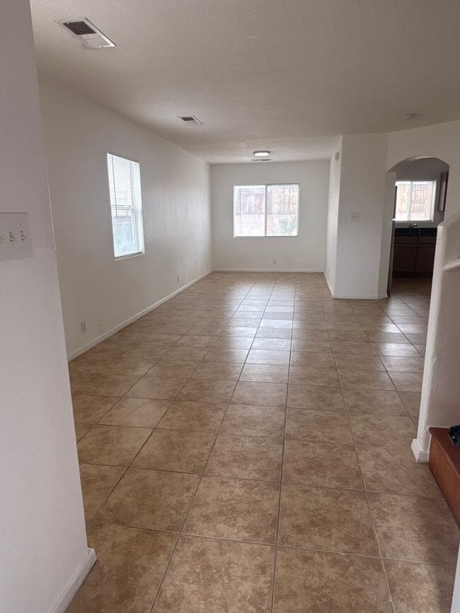 Photo - 4729 Chesapeake Pl NE